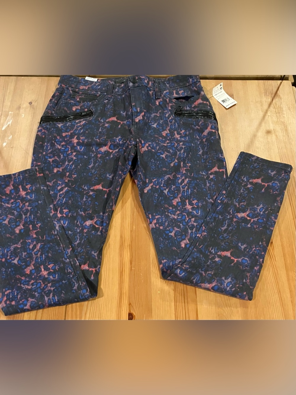 NWT Joe’s Jeans Women’s Skinny Coated Cobalt Leopard Print Zipper Jeans Size 31